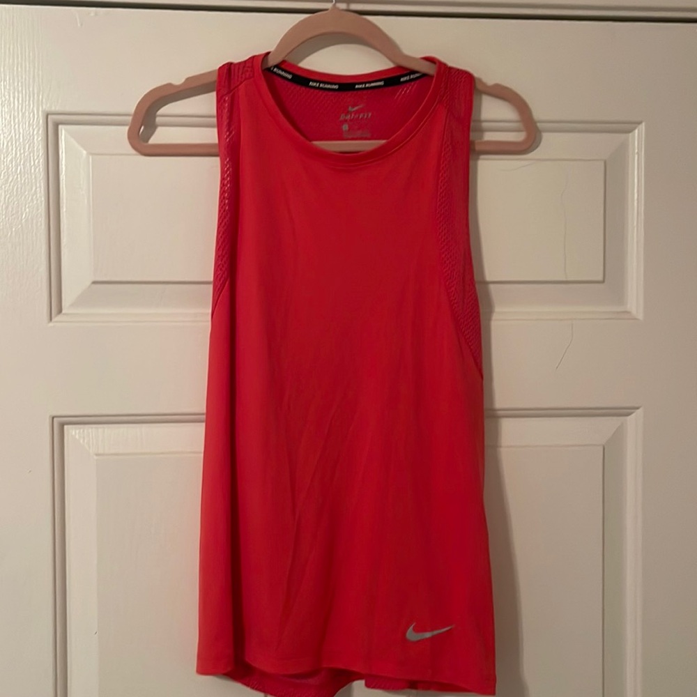 PINK NIKE WORKOUT TOP